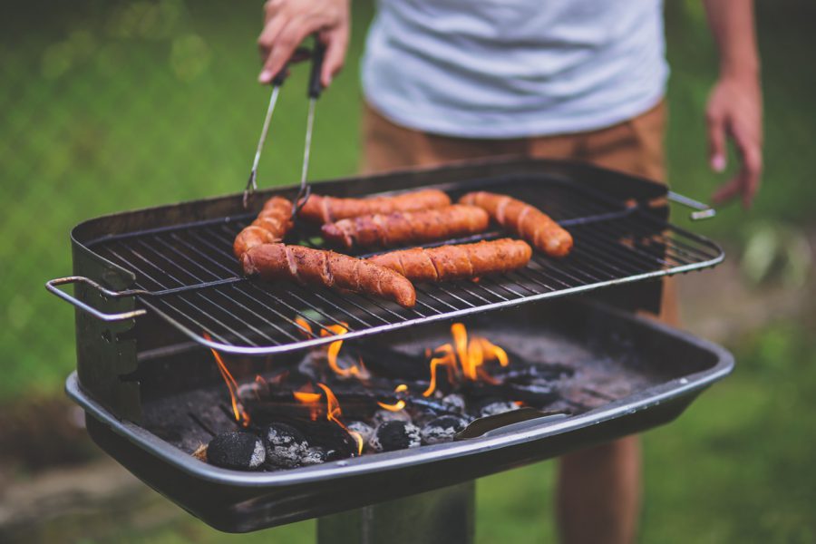 barbecue ou plancha pour cuisine d'extérieur